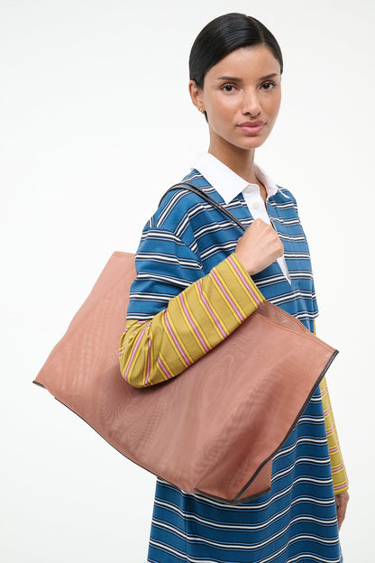 STAUD | Christos Large Mesh Tote Camel