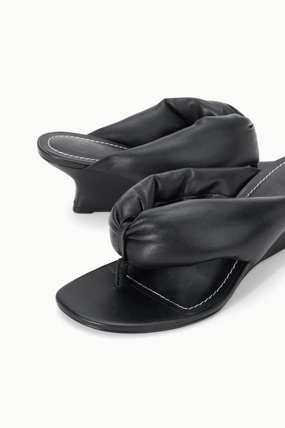 STAUD | Juno Wedge Black