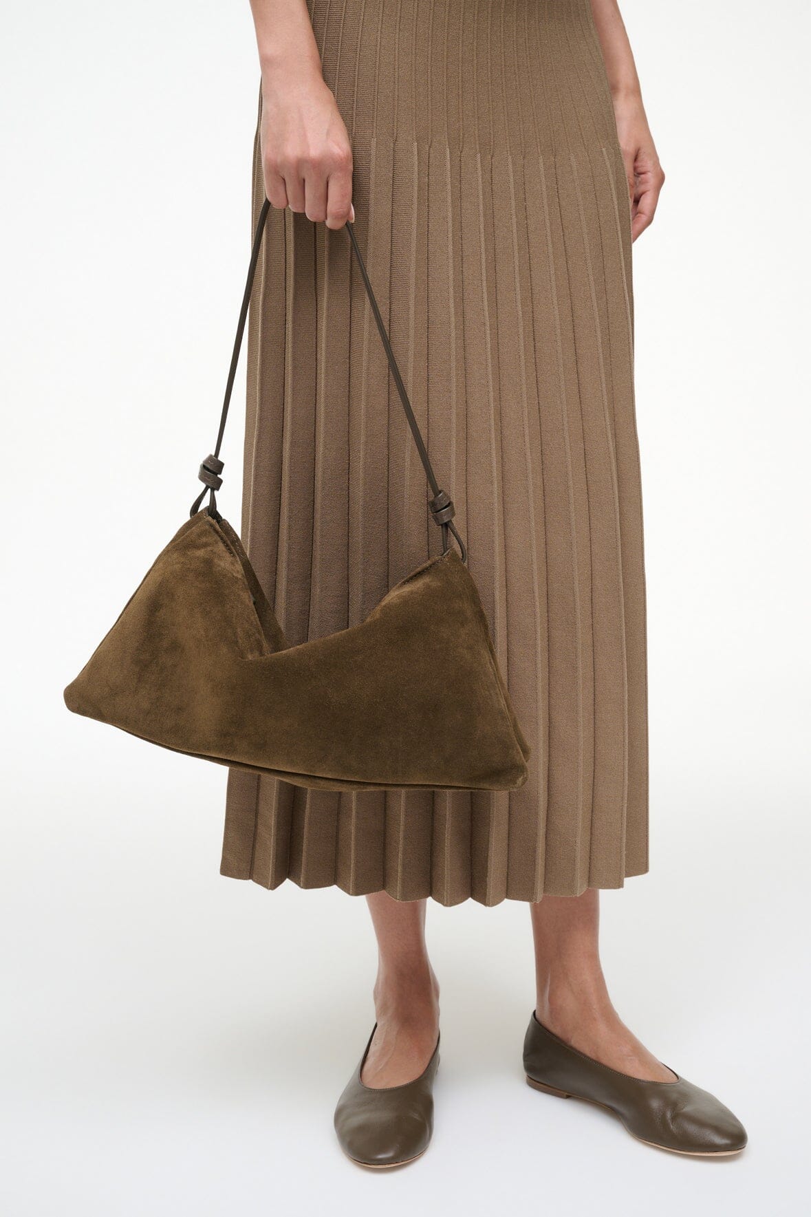 STAUD | Wally Shoulder Bag Truffle Suede